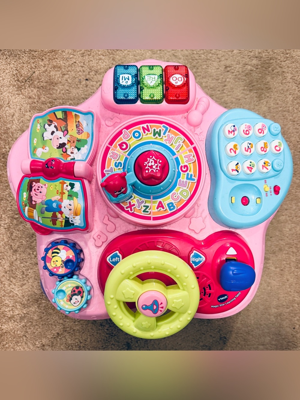 Kids standing activity play set